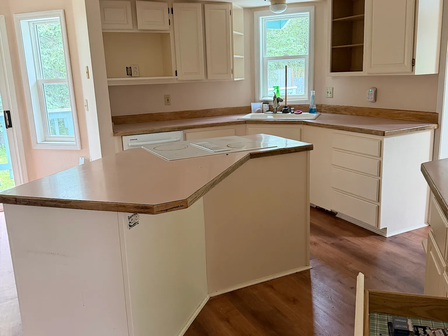 4 bed, 2265 sqft, $3,500 — Photo 4