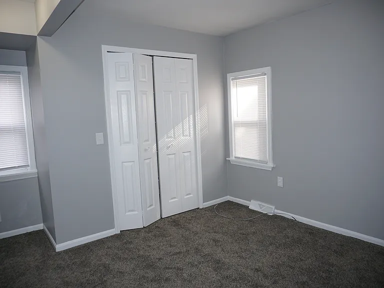 27300 Edward St — Photo 7
