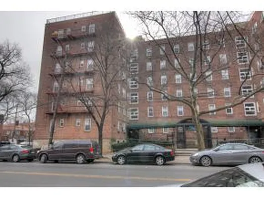 Sold by Maximillion Realty, Inc. | media 2