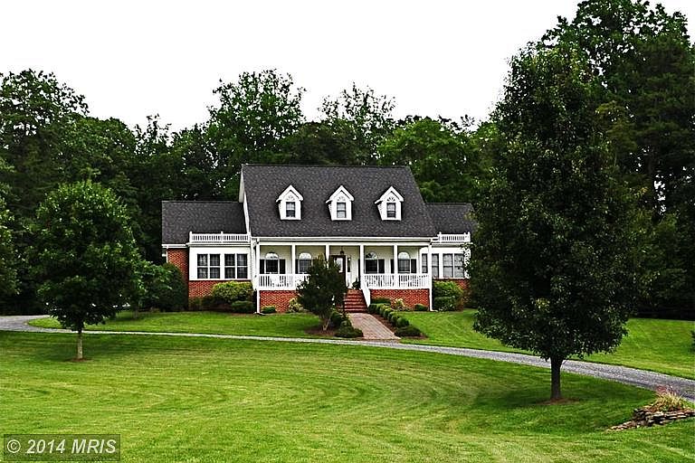 1st image of 9486 Deer Run Ln