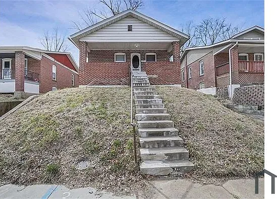 2 bed, 900 sqft, $1,150 — Photo 3