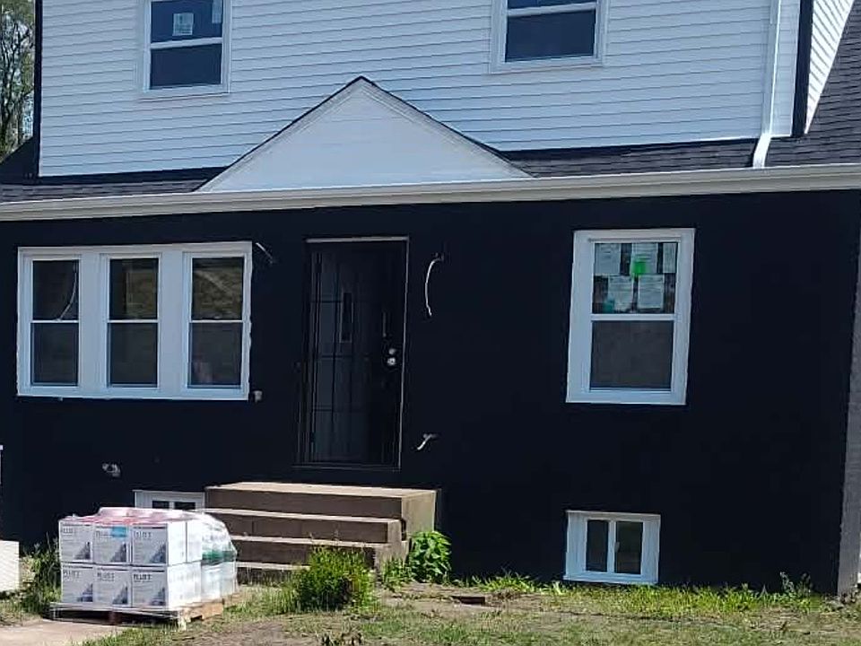 1st image of 2211 Nichols Pl #1