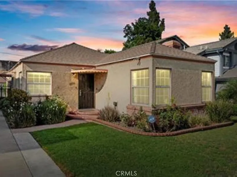 15235 La Maida St — Photo 1