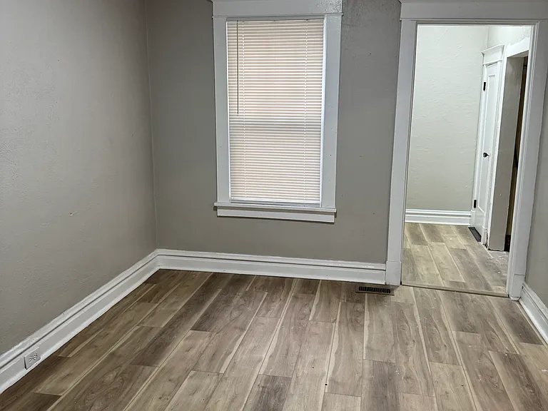 4015 Oakwood Ave — Photo 18