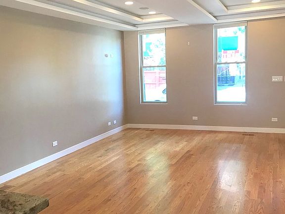 2nd image of 2151 N Richmond St #2151