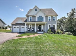 1 Westfarm Rd, Smithfield, RI 02917