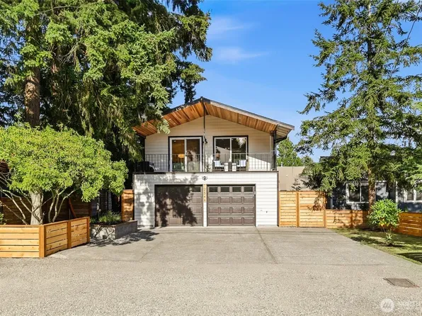 12544 25th Avenue NE, Seattle, WA 98125