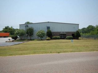 212 Edwards Dr, Jackson, TN 38301