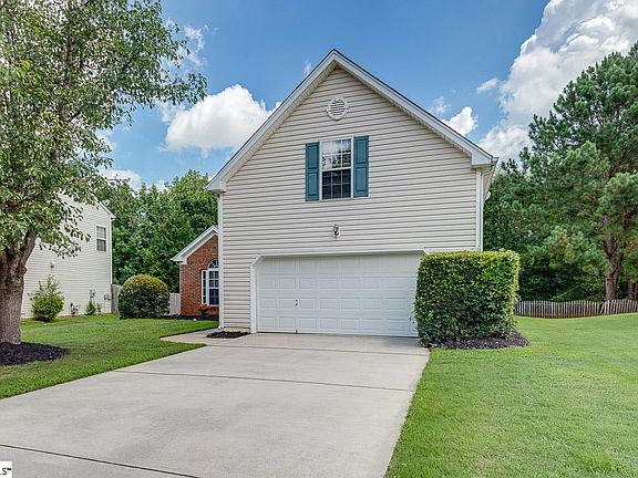 3rd image of 222 Bonnie Woods Dr