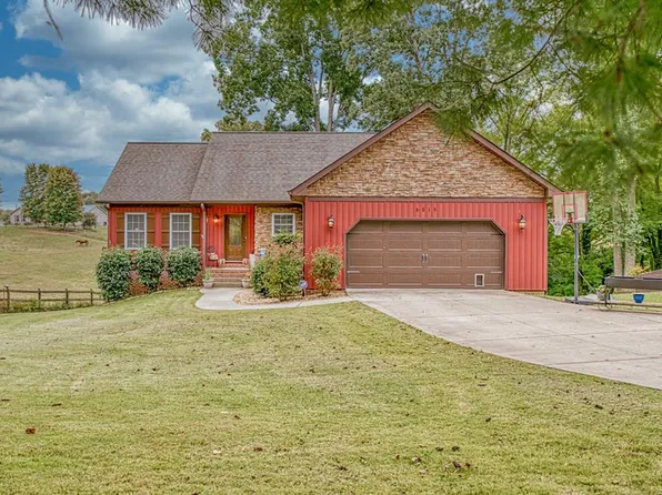 5215 Lovelady Rd, Cookeville, TN 38506