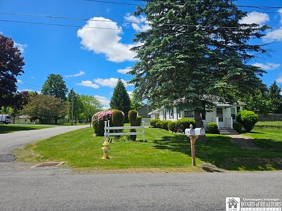 2nd image of 40 Fredrick Blvd