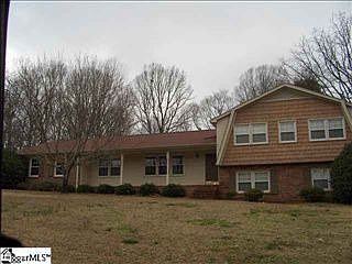 1st image of 108 Rainwood Dr