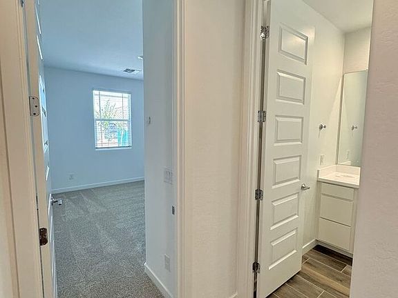 5th image of 15853 W Winslow Ave