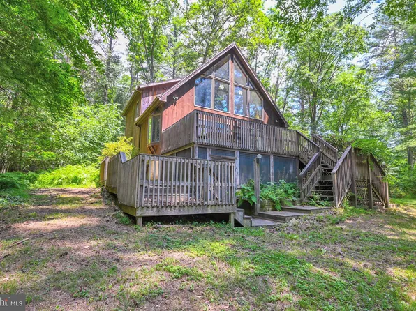 200 Boyds Hollow Rd, Biglerville, PA 17307