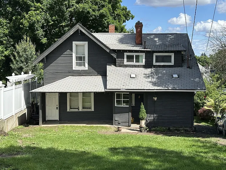 514 E 10th Ave — Photo 1