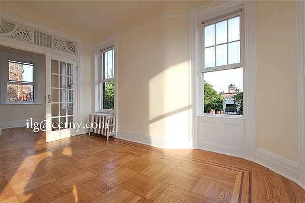 Rented by City Connections Realty | media 19