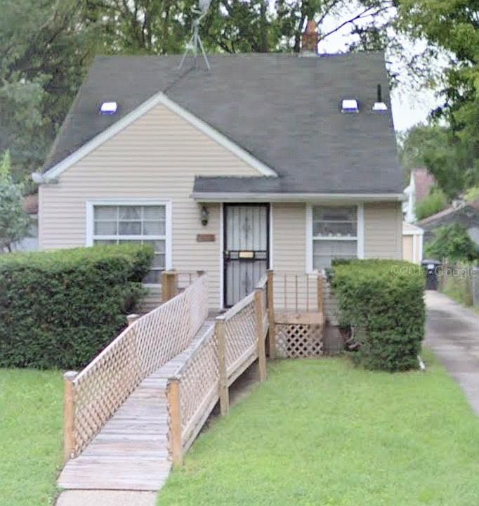 1st image of 19727 Blackstone St