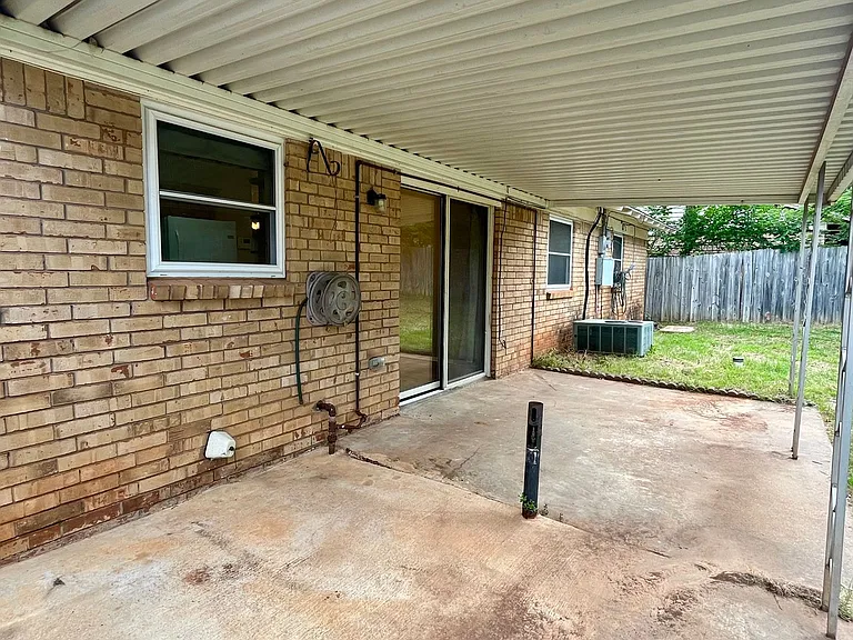 324 W Michael Dr — Photo 17