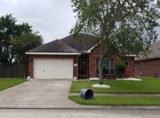314 Colony Creek Dr, Dickinson, TX 77539