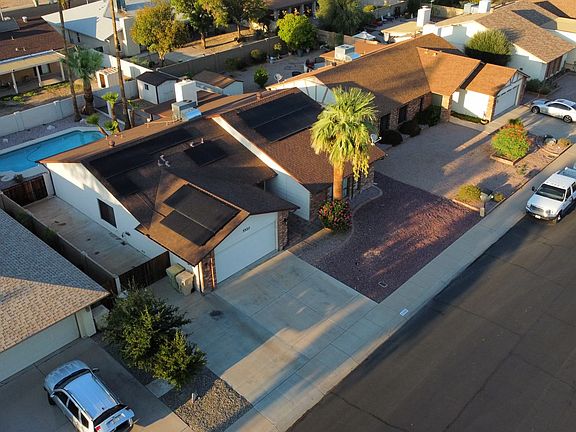 2nd image of 5520 W Beryl Ave