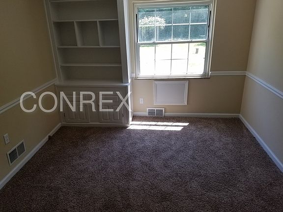 5th image of 4518 Dameron Ln