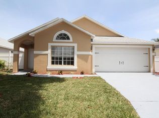 446 Lake Davenport Blvd, Davenport, FL 33897