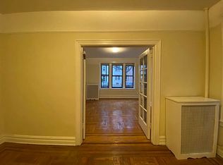 24-14 27th St #1A, Astoria, NY 11102