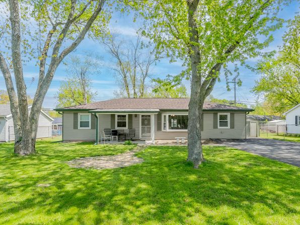 713 McCool Rd, Valparaiso, IN 46385