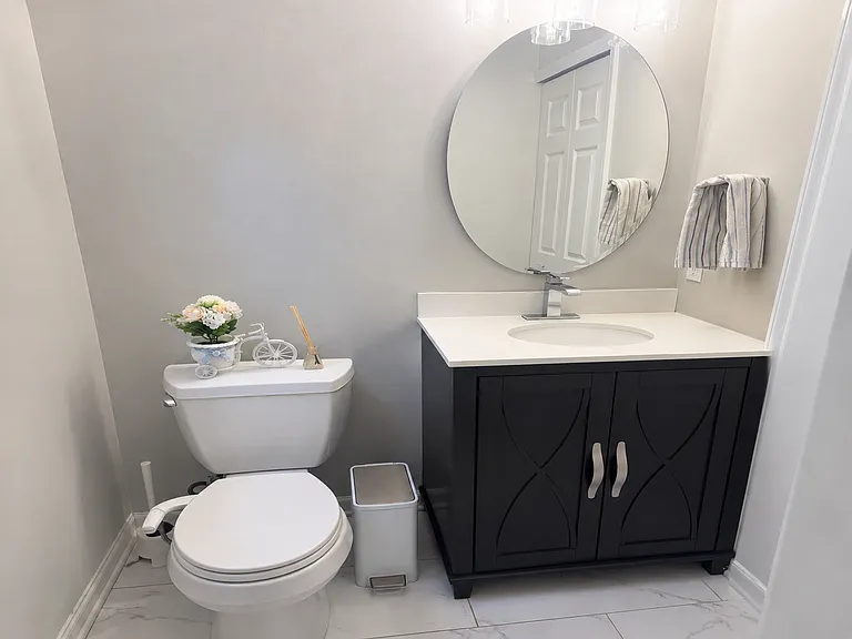 1203 Bayley Ct — Photo 9