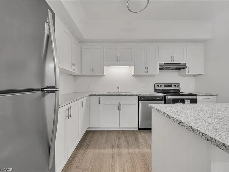 25 Isherwood Ave #B21 — Photo 9
