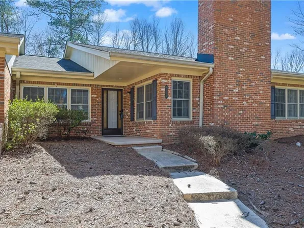 4035 Deerings Dr, Peachtree Corners, GA 30092