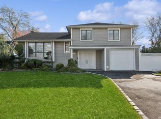 2548 Phillip Ct, Bellmore, NY 11710