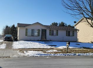 101 Rivera Dr, Waukesha, WI 53189