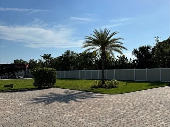 13244 Golden Palms Cir, Fort Myers, FL 33913