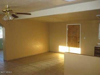 5th image of 5326 S Canada Dr