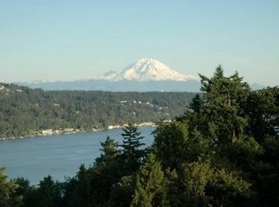 9409 SE 43rd St, Mercer Island, WA 98040