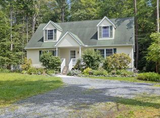 5258 Beechwood Rd, Blakeslee, PA 18610