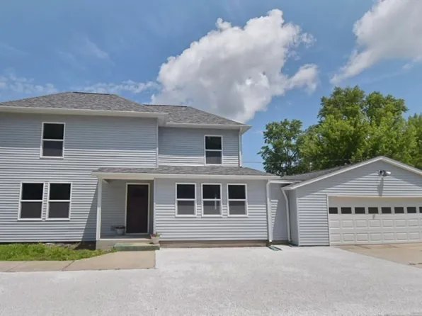 29 W 4th St, Otterbein, IN 47970