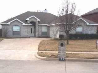 104 Bob White Dr, Red Oak, TX 75154