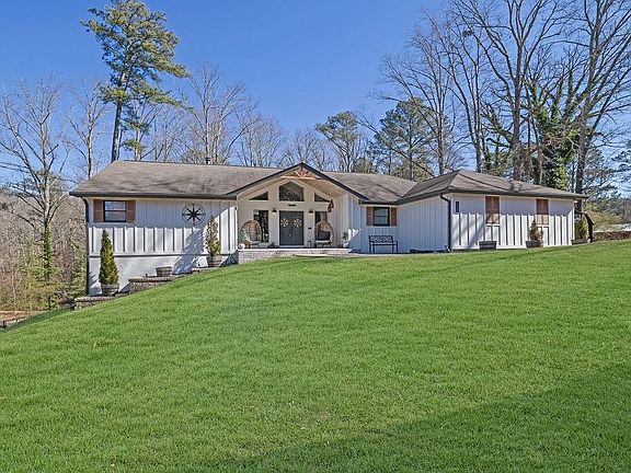 3rd image of 13335 Providence Rd