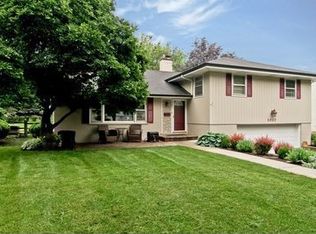 1027 S Rand Rd, Villa Park, IL 60181