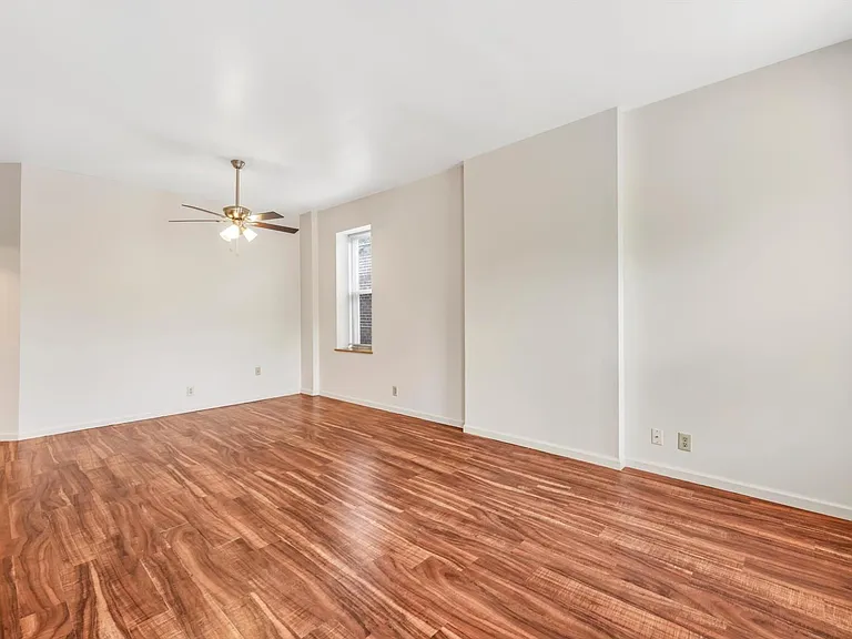 3455A Park Ave — Photo 10