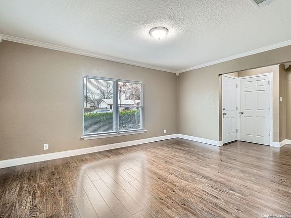 3rd image of 4614 BELINDA LEE ST