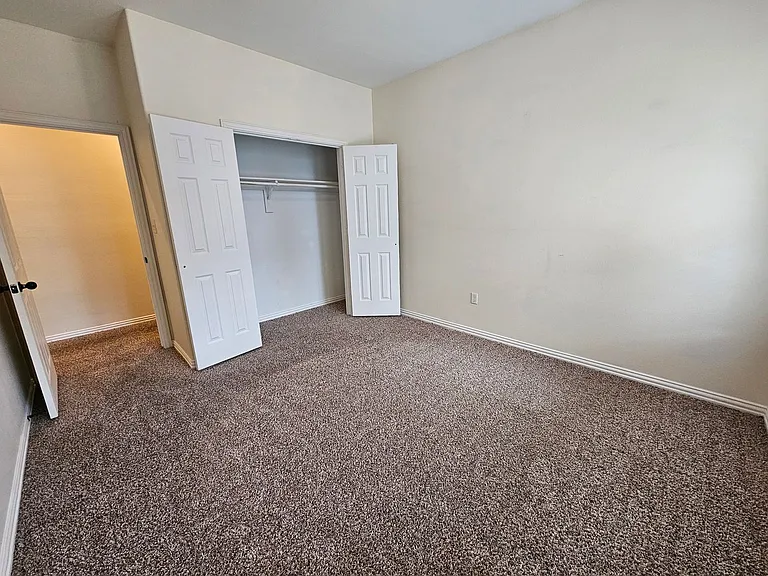 7721 Oak Garden Trl — Photo 16