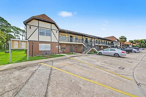 3150 Sir Hamilton Cir #2 Photo 1 3150 Sir Hamilton Cir #2 Photo 1