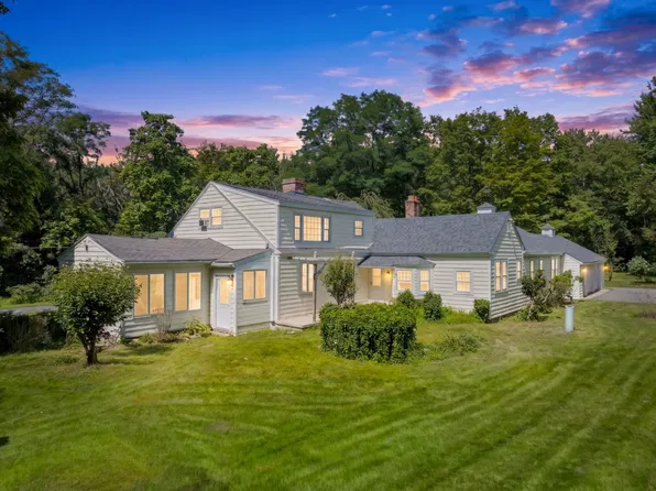88 Ames Rd, Hampden, MA 01036