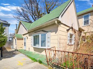 99 Rochelle St, Bronx, NY 10464