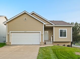 18217 Gertrude St, Omaha, NE 68136