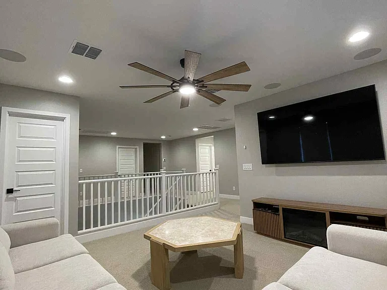 Loft upstairs
