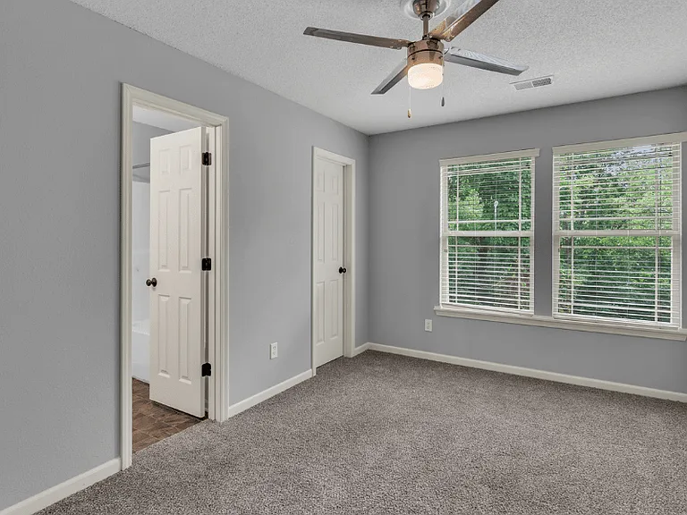 TH4 Bedroom